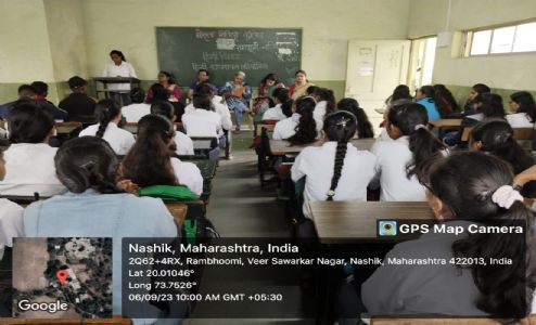 हिंदी सप्ताह के अंतर्गत हिंदी काव्य वाचन प्रतियोगिता